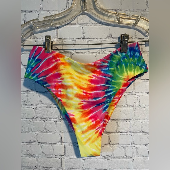 $5 Add On- Zaful Tie Dye Bikini bottoms - Picture 2 of 6